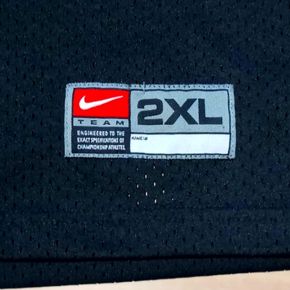 Vintage NIKE "Sixers" Allen Iverson Replica Jersey - Picture 5 of 9